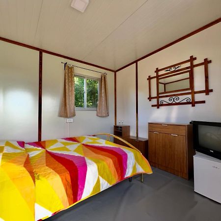 فيلا Njegusiفي Glamping Lovcen المظهر الخارجي الصورة