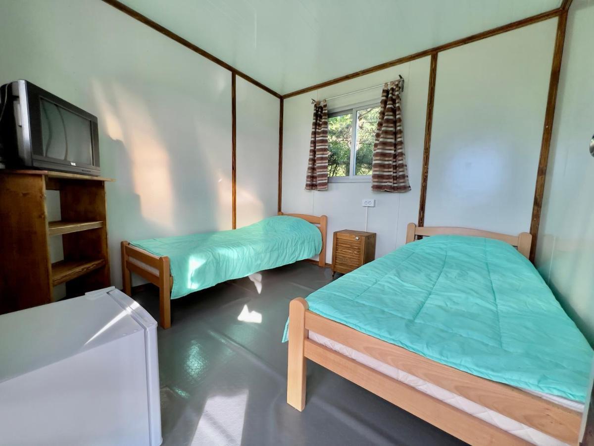 فيلا Njegusiفي Glamping Lovcen المظهر الخارجي الصورة
