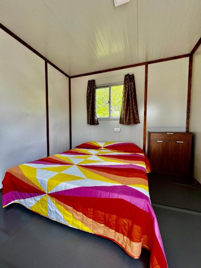 فيلا Njegusiفي Glamping Lovcen المظهر الخارجي الصورة